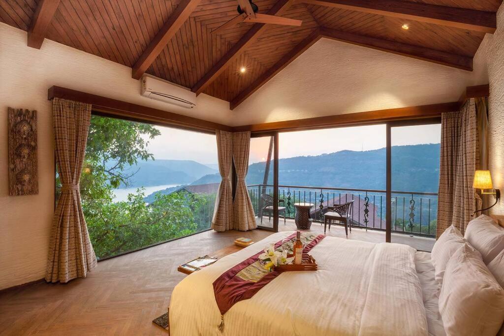 Soul Tree Villa 50 Super Luxury Villa With Heated Plunge Pool And Jacuzzi Lavasa Esterno foto