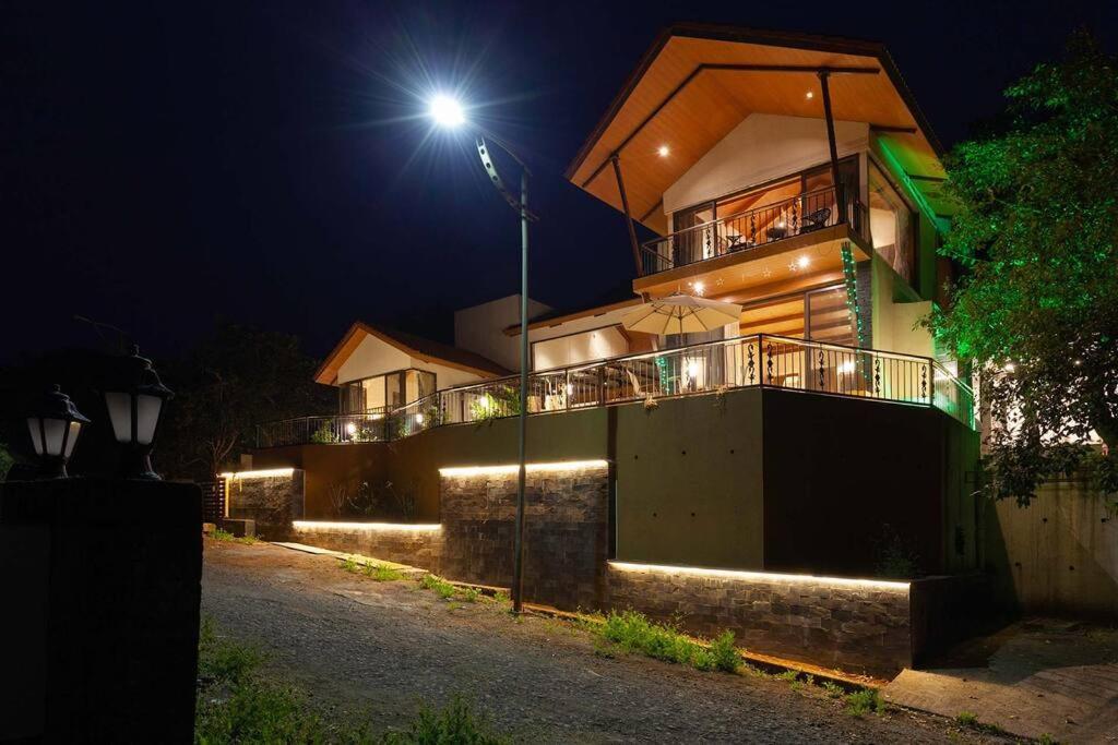 Soul Tree Villa 50 Super Luxury Villa With Heated Plunge Pool And Jacuzzi Lavasa Esterno foto